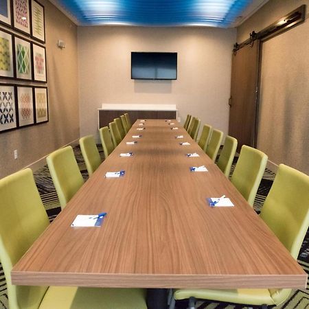 Holiday Inn Express & Suites Dayton North - Vandalia By Ihg Eksteriør bilde