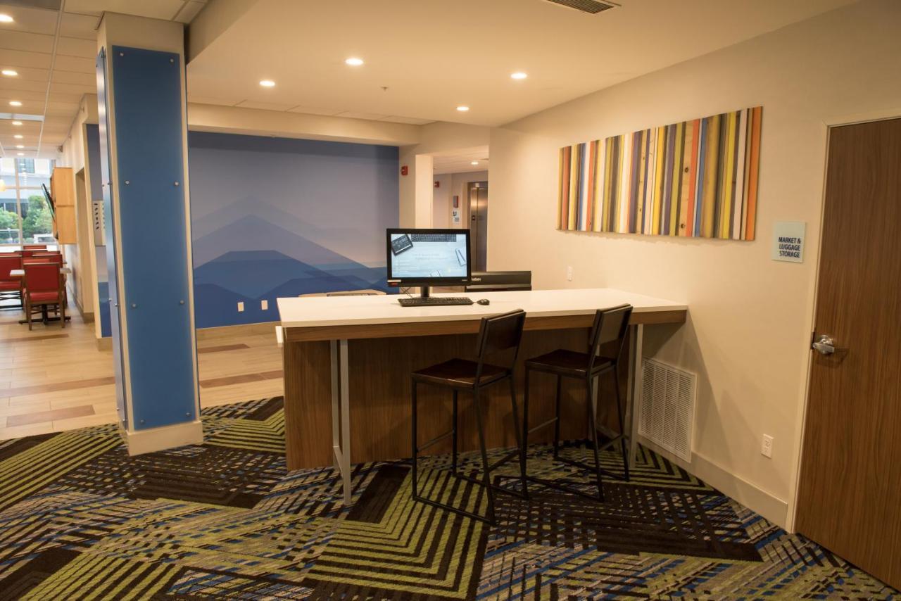 Holiday Inn Express & Suites Dayton North - Vandalia By Ihg Eksteriør bilde