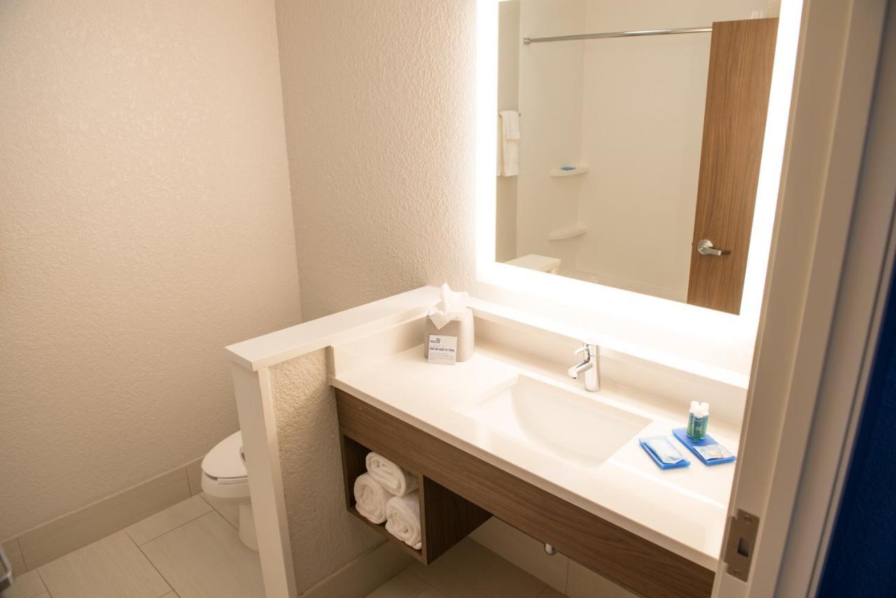 Holiday Inn Express & Suites Dayton North - Vandalia By Ihg Eksteriør bilde