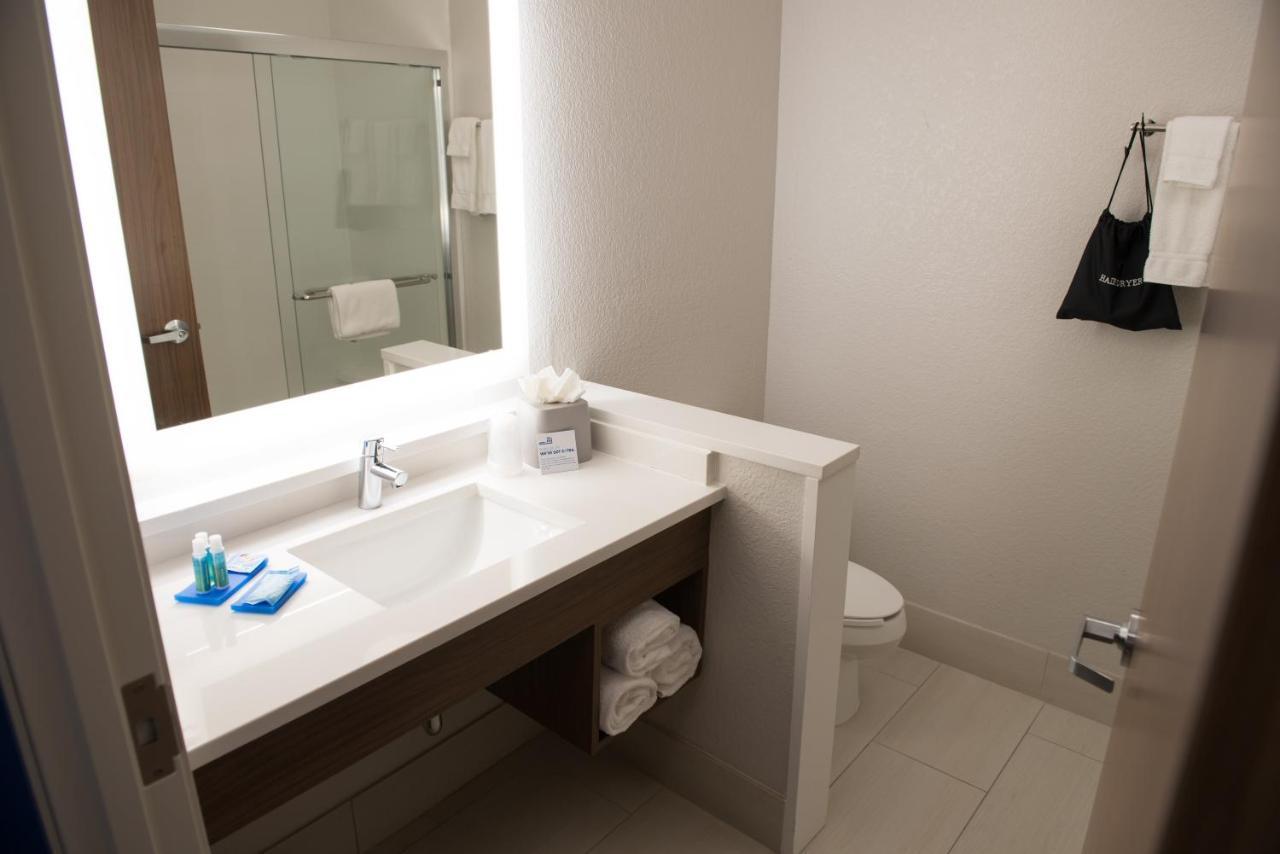 Holiday Inn Express & Suites Dayton North - Vandalia By Ihg Eksteriør bilde